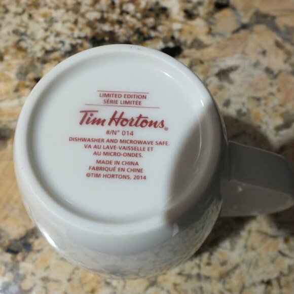 Tim Hortons Limited Edition Mug Green Inside - Picture 4 of 4